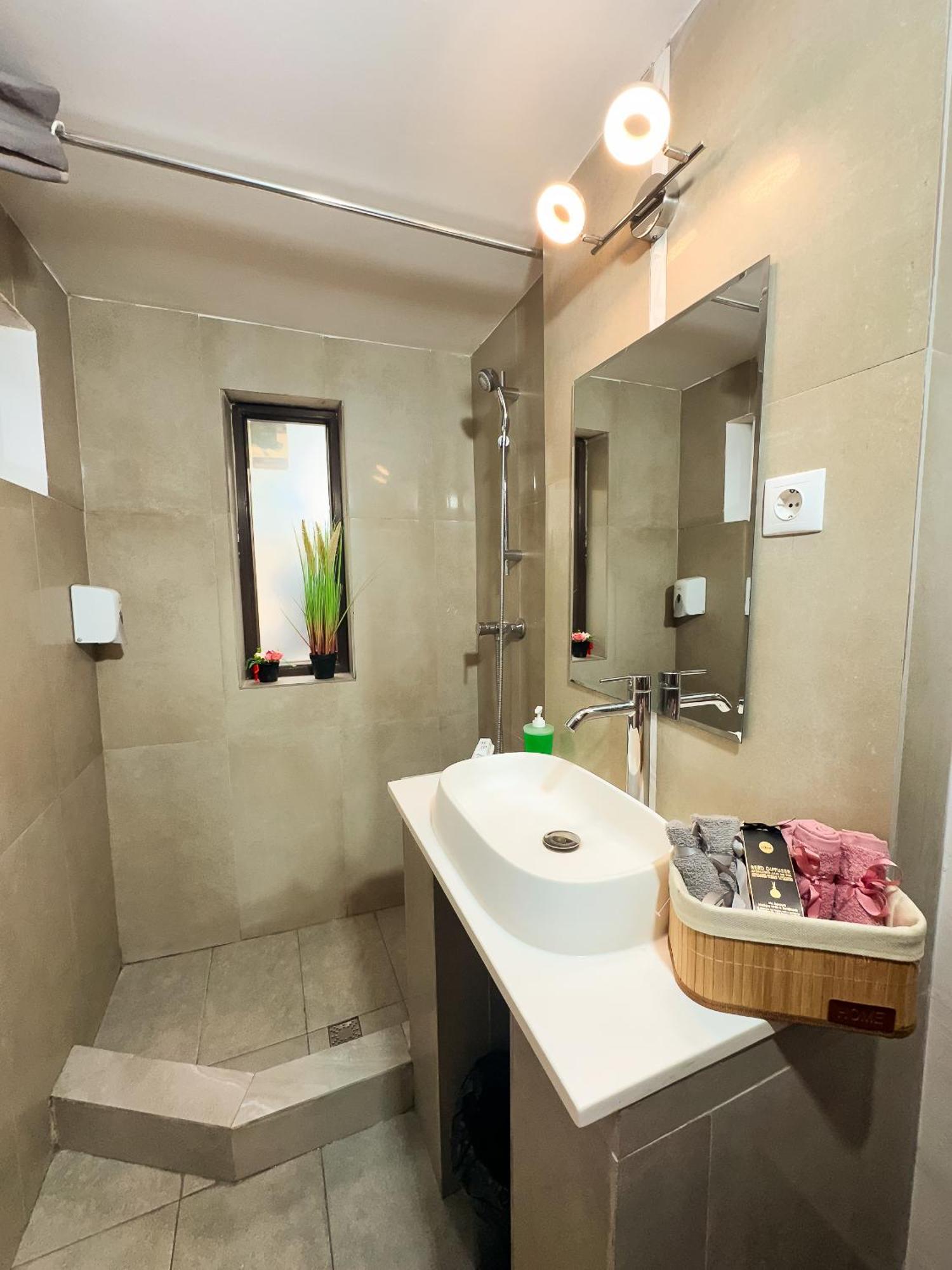 קריובה Venus Central Lux Studio מראה חיצוני תמונה